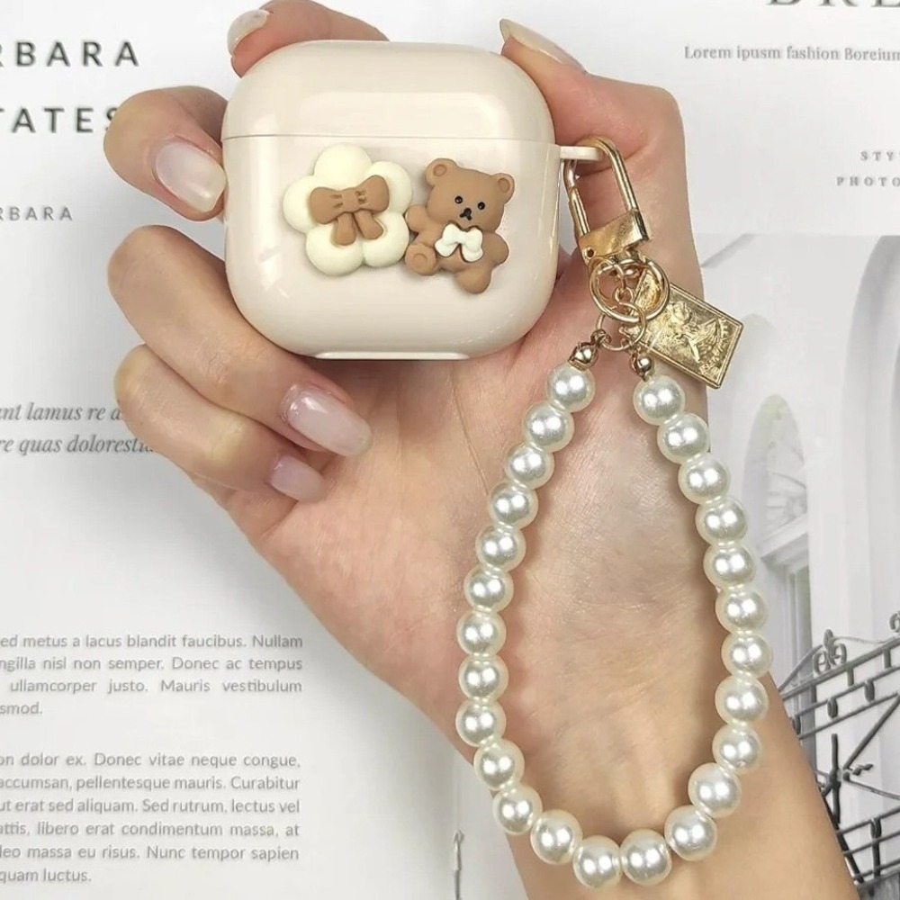 AirPods 4 Case Cover Kawaii Flower Bear Pearl Chain Cream Beige